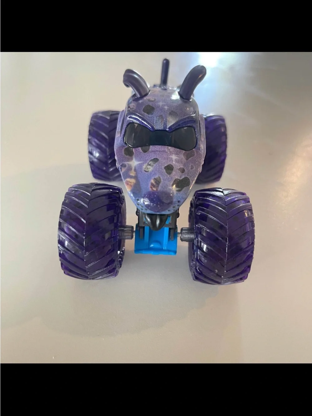 Monster Jam - Monster Mutt Galaxy Monster Truck
